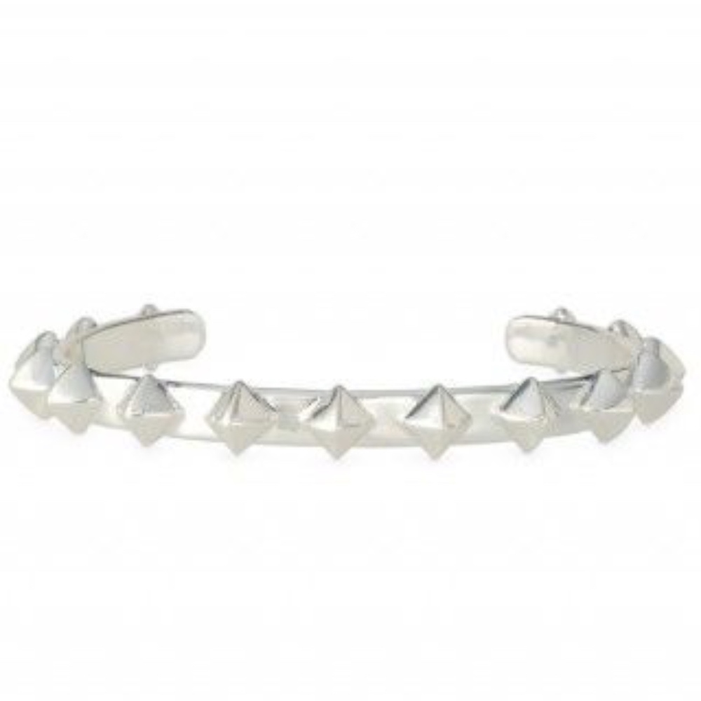 PYRAMID STUD CUFF